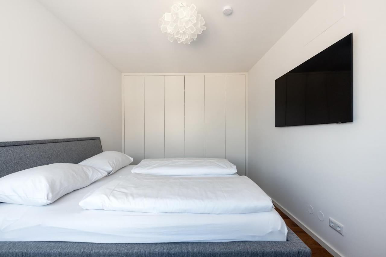 Stylisches Apartment In Zentraler Gruenruhelage Mit Garagenplatz Wien Eksteriør billede