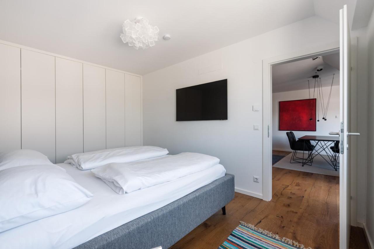 Stylisches Apartment In Zentraler Gruenruhelage Mit Garagenplatz Wien Eksteriør billede